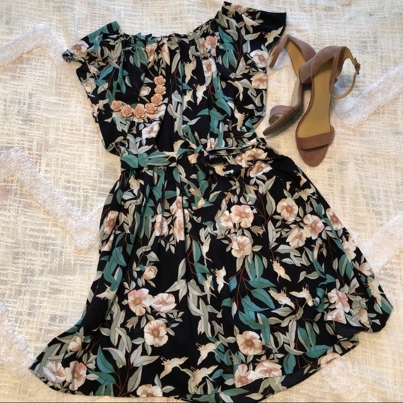 LC Lauren Conrad Dresses & Skirts - Floral LC Lauren Conrad Dress